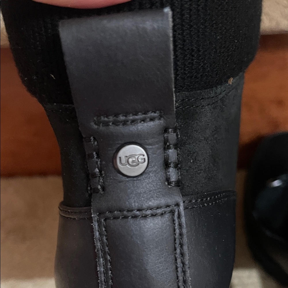 NWT UGG Black Heeled Redwood Chelsea Waterproof Slip Resistant Boots SZ Women9.5 - Picture 6 of 13